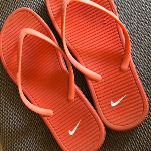 Nike flip flops